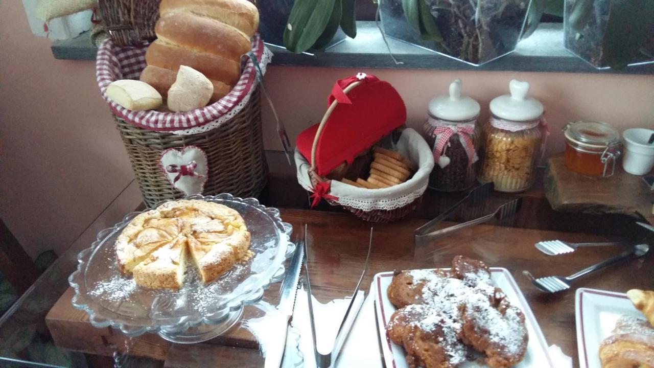 Chèvres à Cheval Alojamento de Acomodação e Pequeno-almoço Charvensod