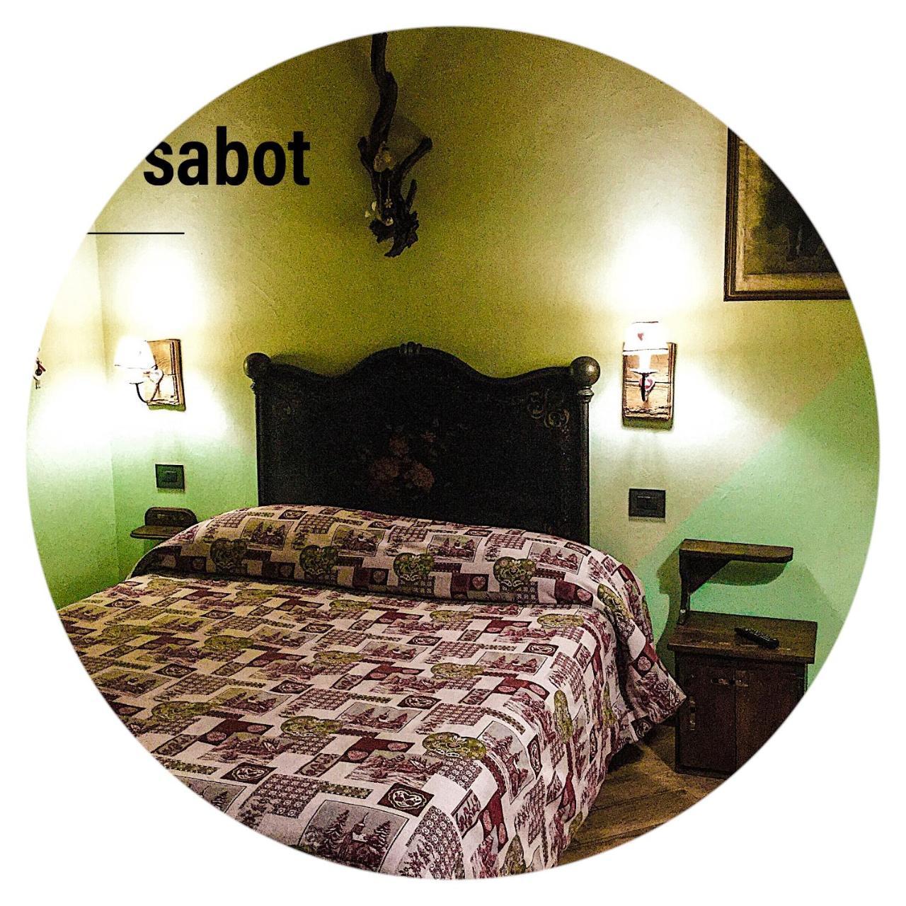 Bed & Breakfast Agriturismo B&B Chevres A Cheval 2*